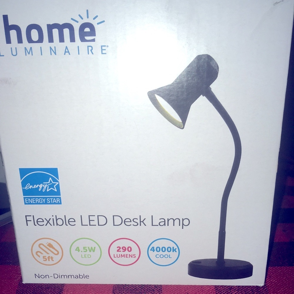 Desk lamp